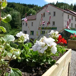 Logis Restaurant Les Cevennes Hotel Saint-Cirgues-en-Montagne