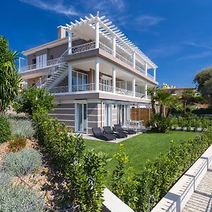Velvet Aparthotel Villeneuve-Loubet